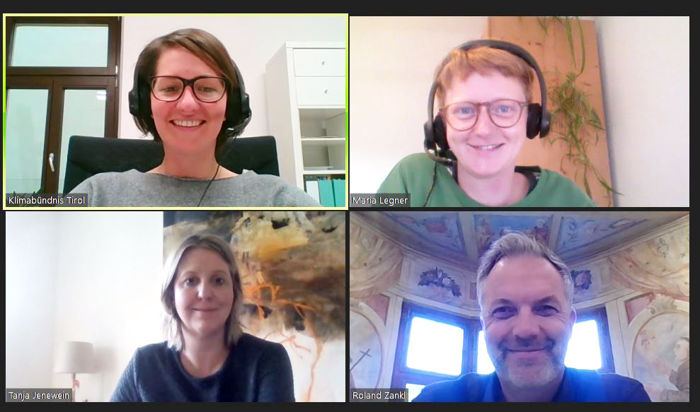 Screenshot von Zoommeeting mit 4 Personen